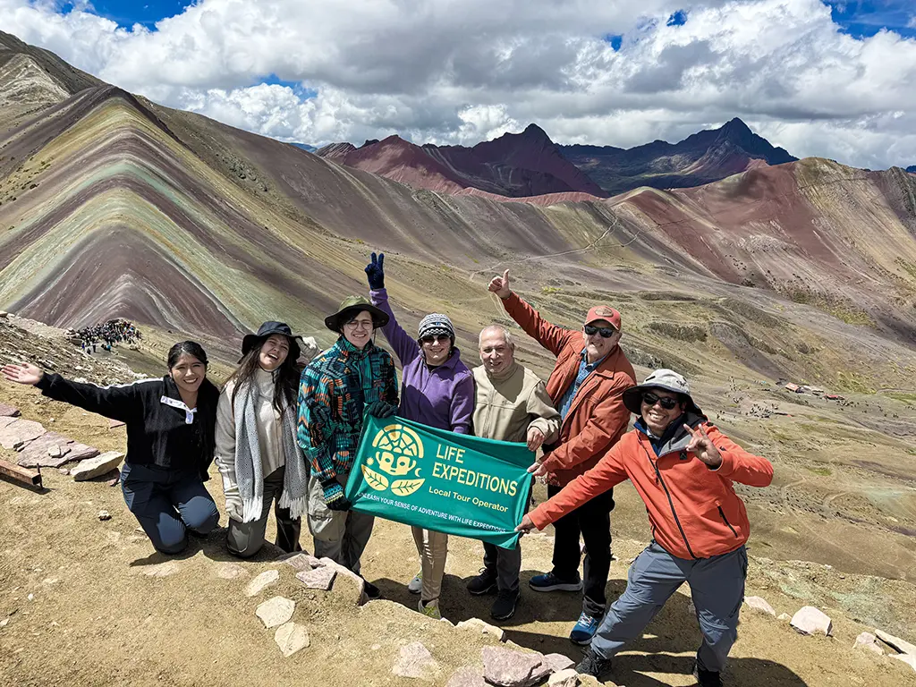 Explorando las Montañas Arcoíris