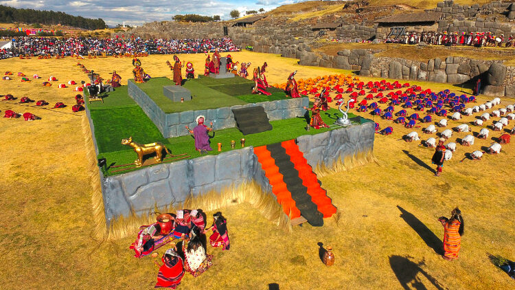 Saqsayhuaman - Fortaleza Inca del Tawantinsuyo