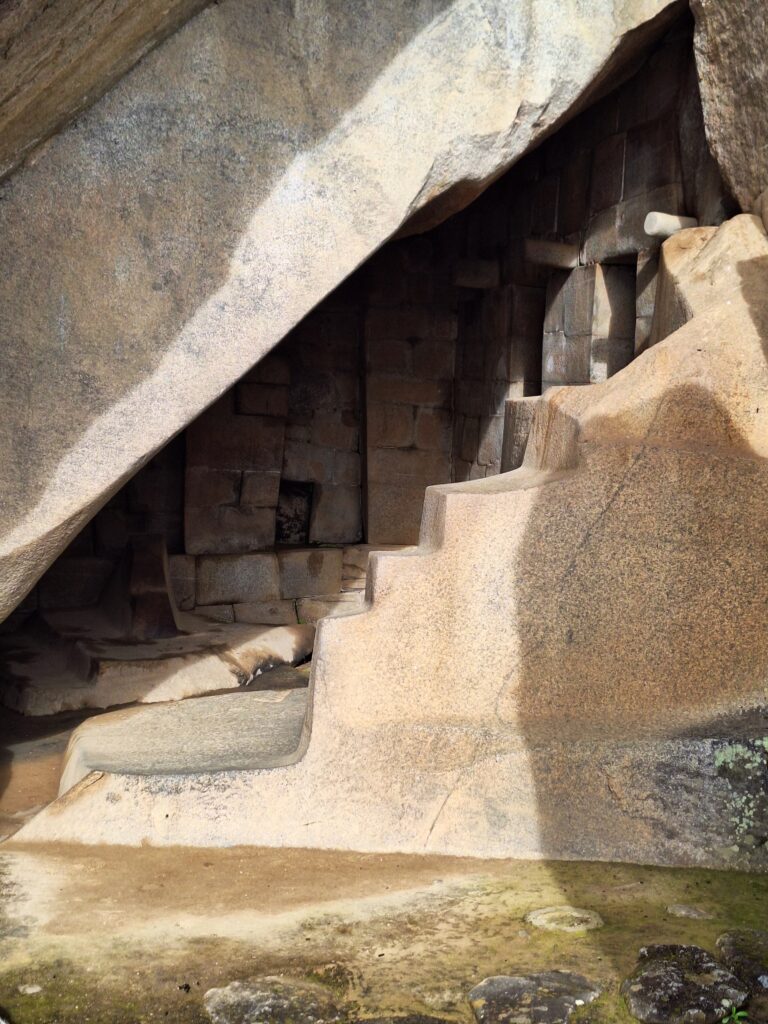 Templo del Condor-Cusco-Life Expeditions