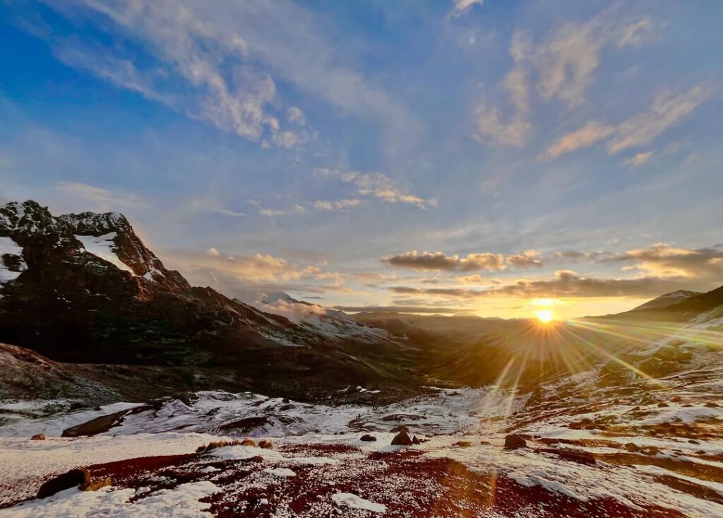 7 Lagunas al pie del Apu sagrado del Ausangate 7 lagunas-Ausangate-Tinke-Pacchanta-Life Expeditions