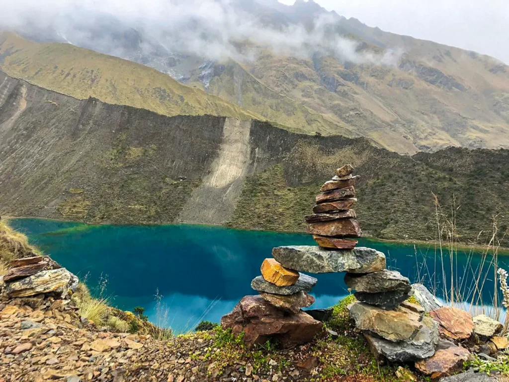 Laguna Humantay: La Maravilla Turquesa Apachetas