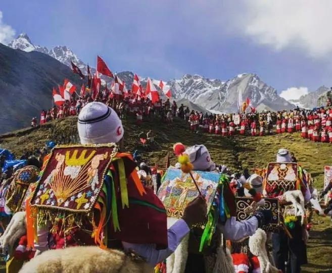 Danças tradicionais -Cinajara-Syncretism-Qoyllur Rit'i-Life Expeditions