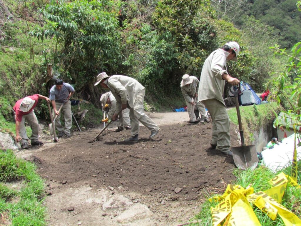 Rainy season in Cusco, the safety of every traveler is the heart of Life Expeditions Temporada de lluvias Cusco-Camino Inca cerrado-Choquekirao-Life Expeditions