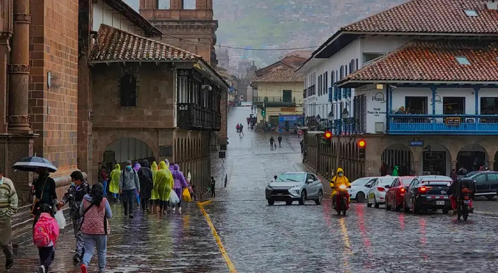 Rainy season in Cusco, the safety of every traveler is the heart of Life Expeditions Temporada de chuvas em Cusco-Camino inca cerrado-Life Expeditions
