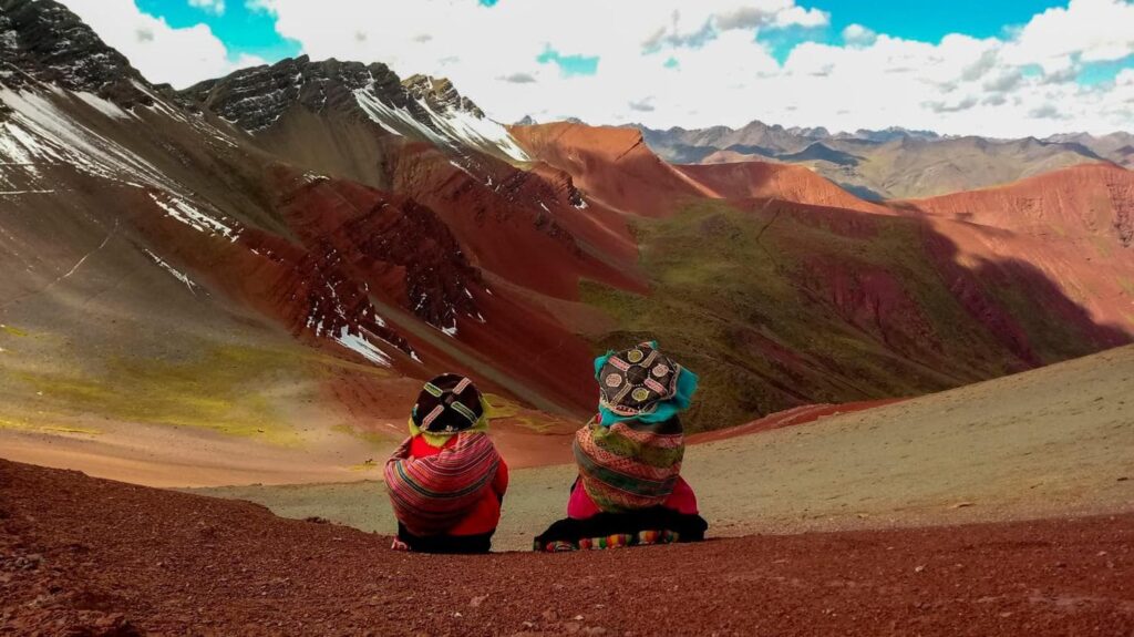 Pitumarca – 3 Impressive Natural Wonders (Red Valley, Vinicunca, and Quelccaya) Vinicunca- Valle rojo-Quelccaya-pitumarca-Life Expeditions