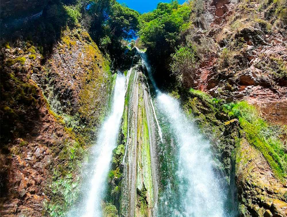 Chinchero: Tierra del Arcoíris, cuna de la andenería inca e impresionante textileria Catarata Poc poc-Urubamba-Life Expeditions