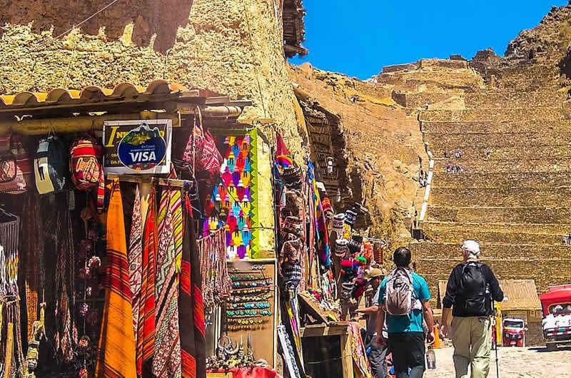 Valle Sagrado de los Incas-Ollantaytambo-PLaza-Life Expeditions