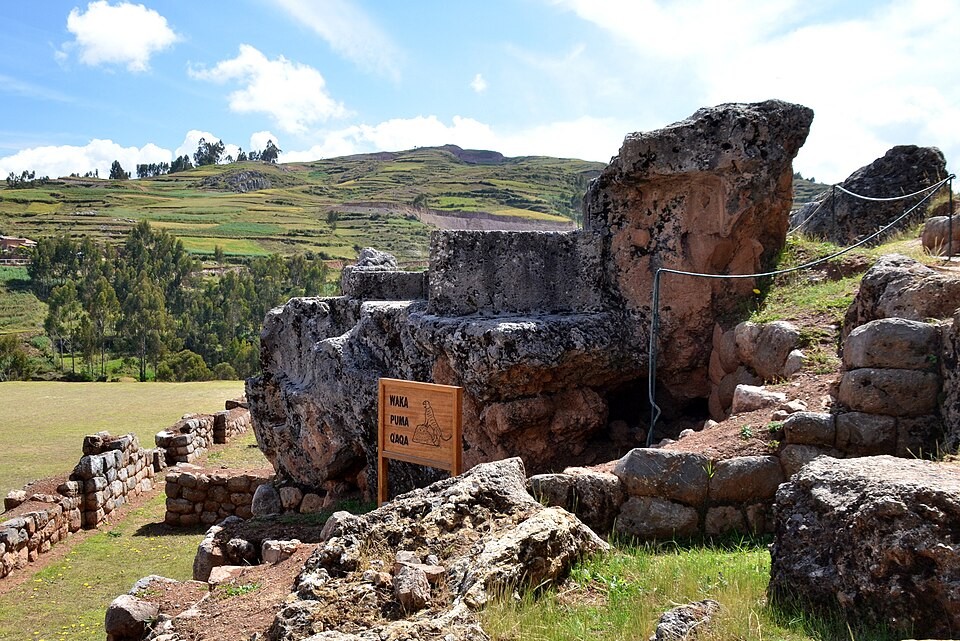 Chinchero: Tierra del Arcoíris, cuna de la andenería inca e impresionante textileria Waka Puma qaqa-Chinchero-Life Expeditions